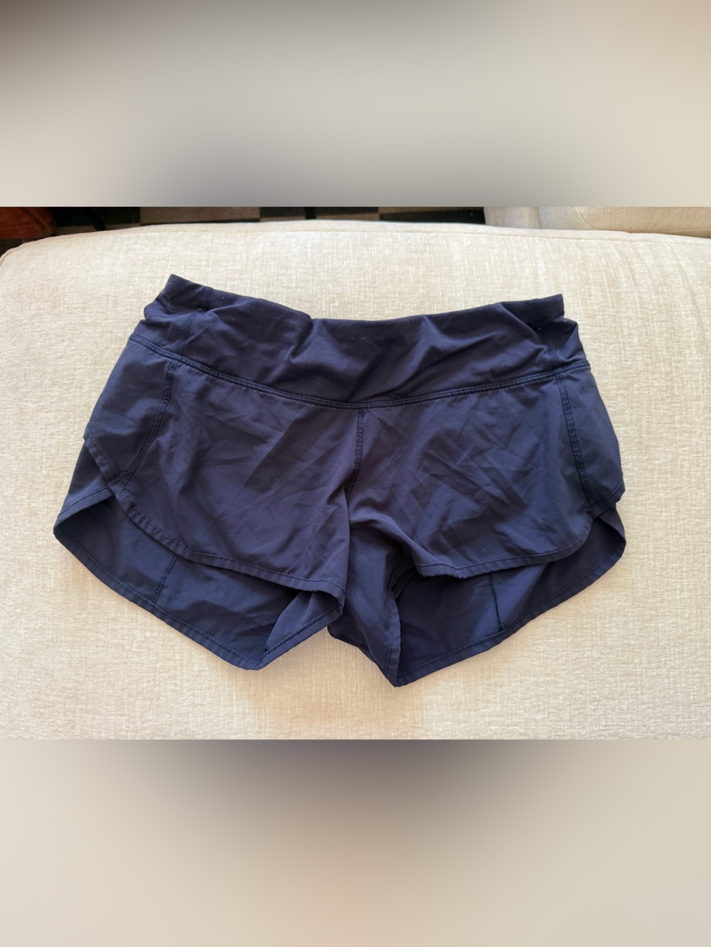 Women’s Lululemon shorts